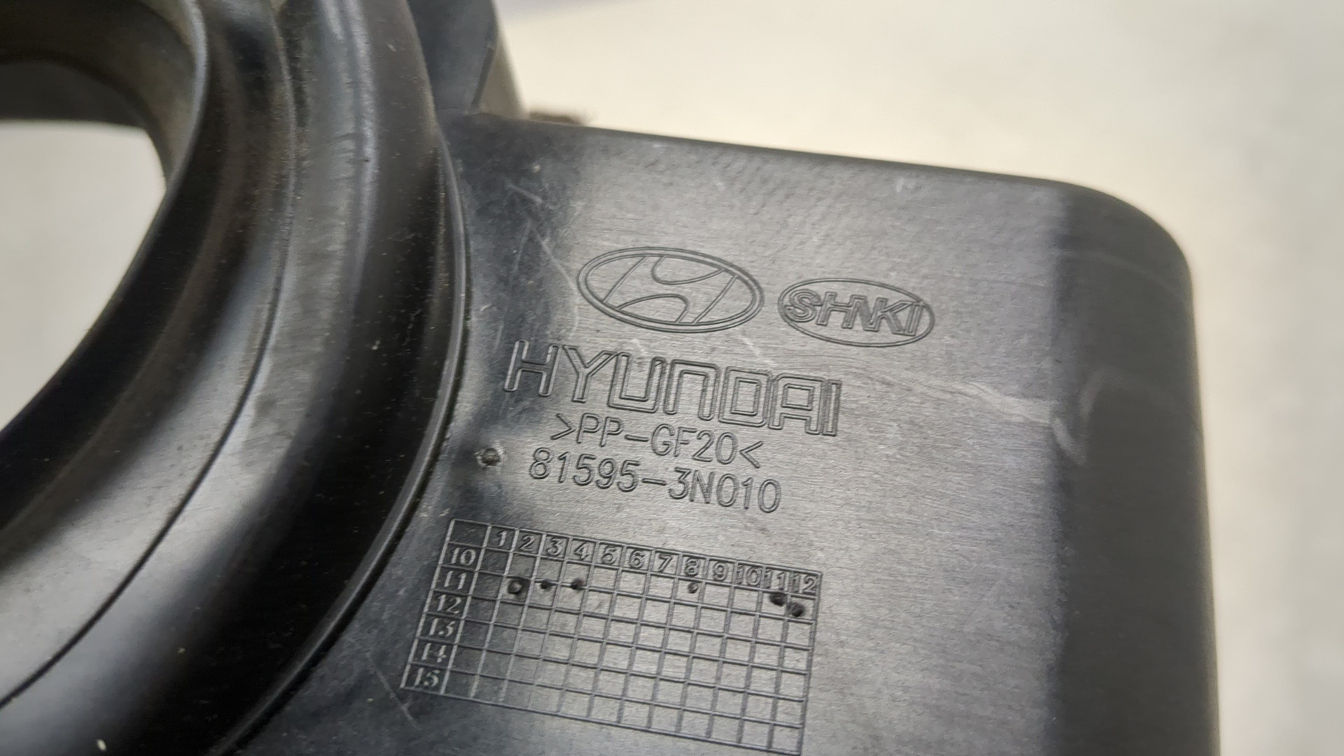 Лючок бензобака