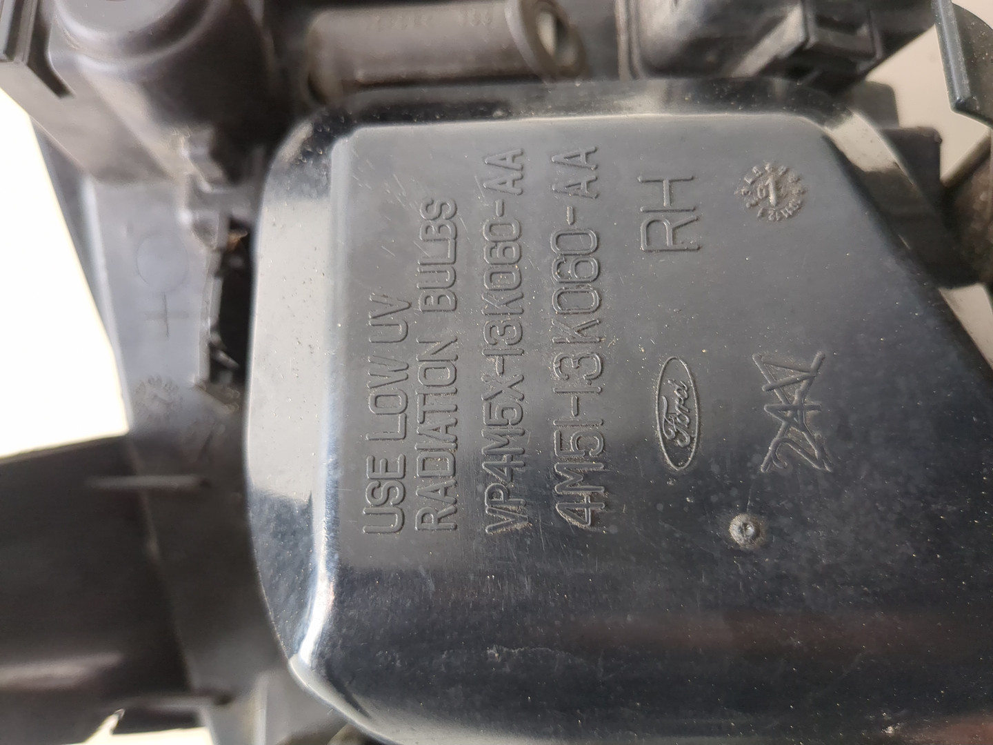 Фара правая