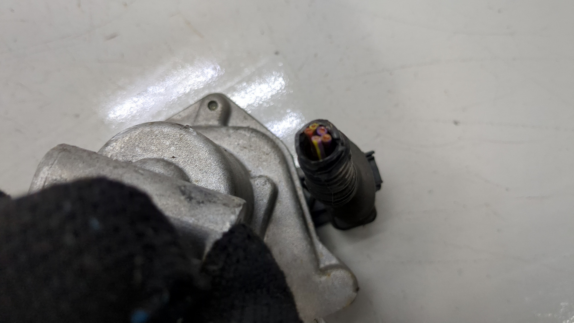 Заслонка дроссельная электрическая