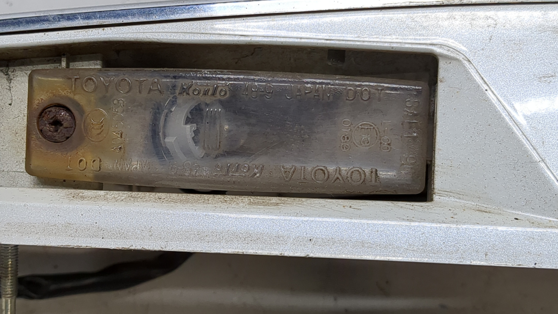 Накладка крышки багажника