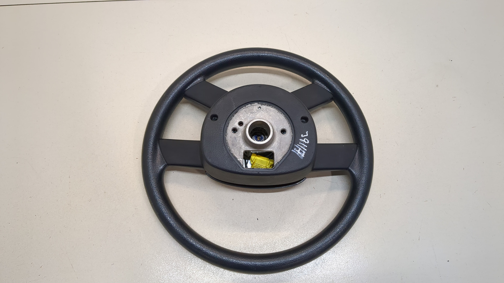 Рулевое колесо (руль)