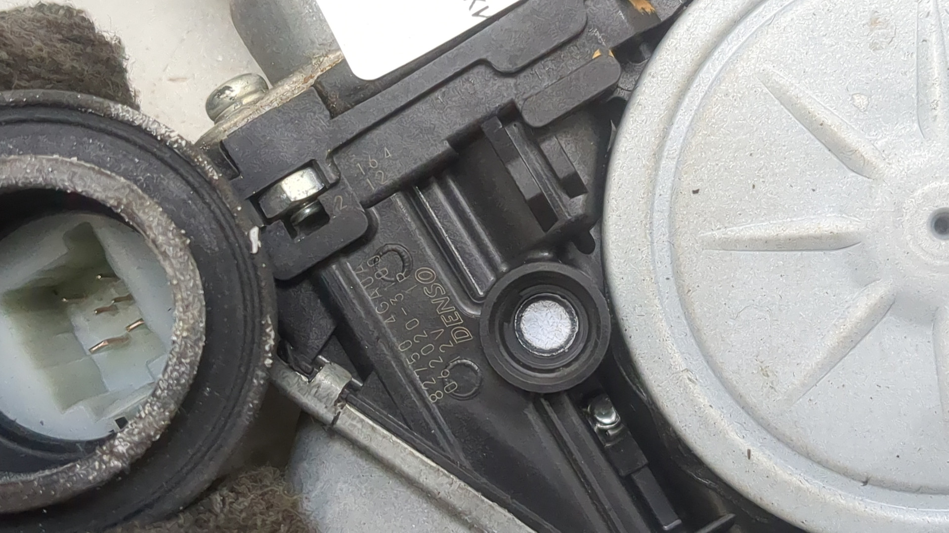 Стеклоподъемник электр. задний правый