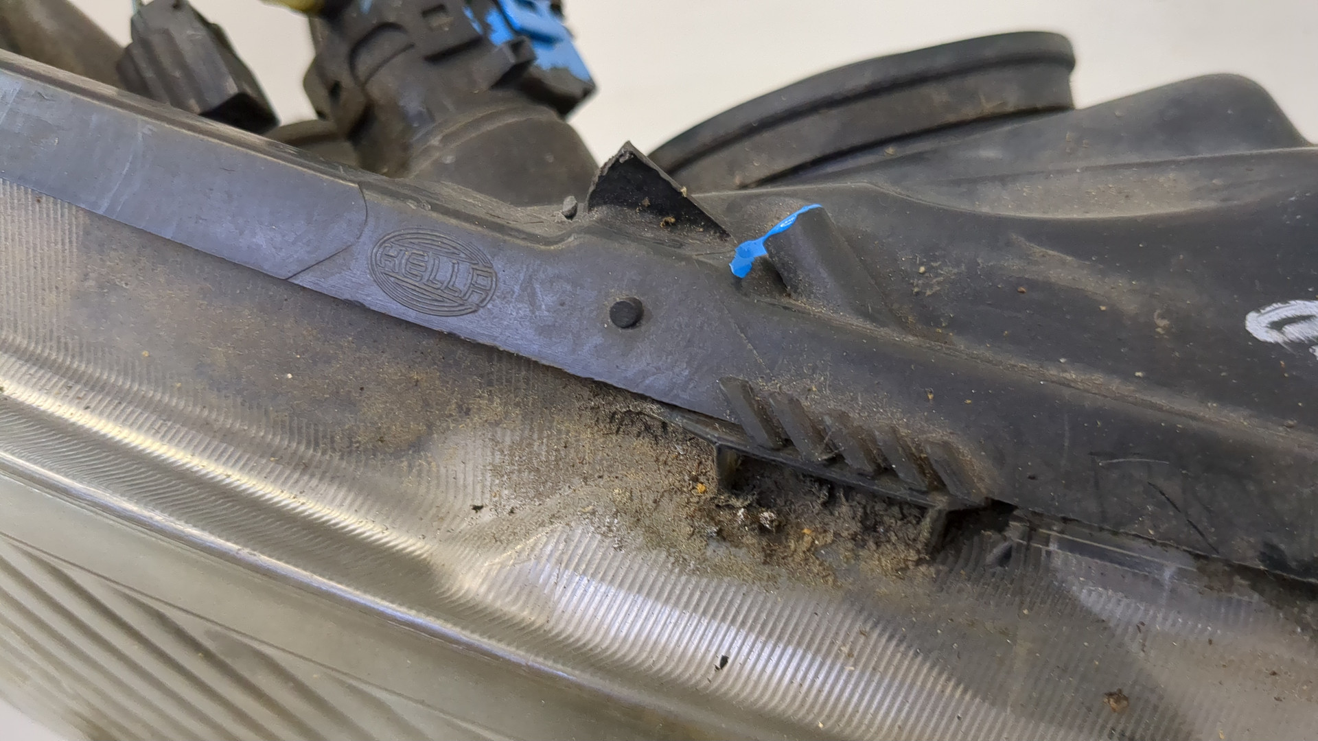 Фара правая