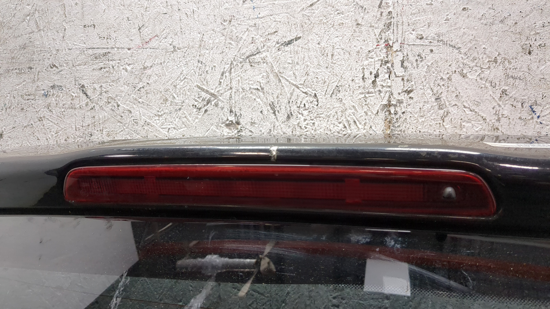 Дверь багажника