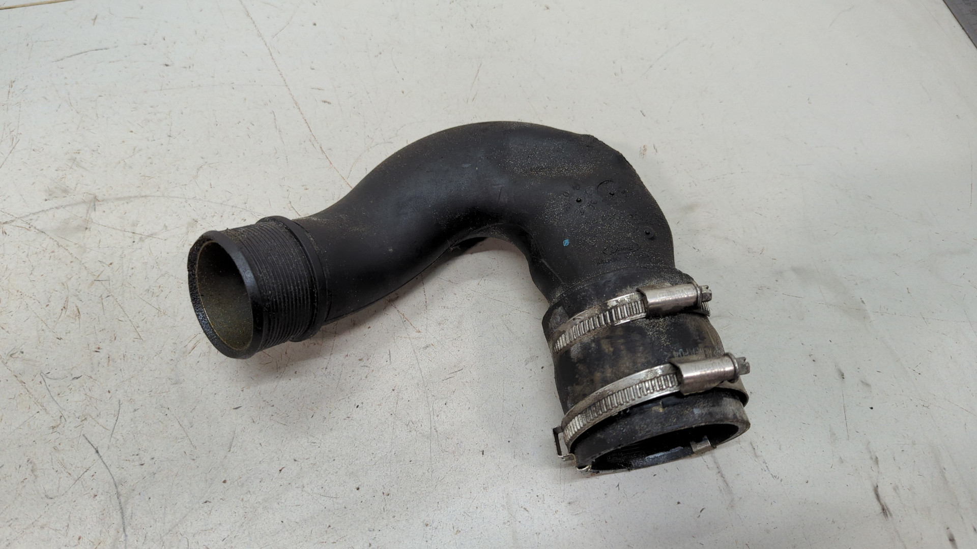 Патрубок интеркулера