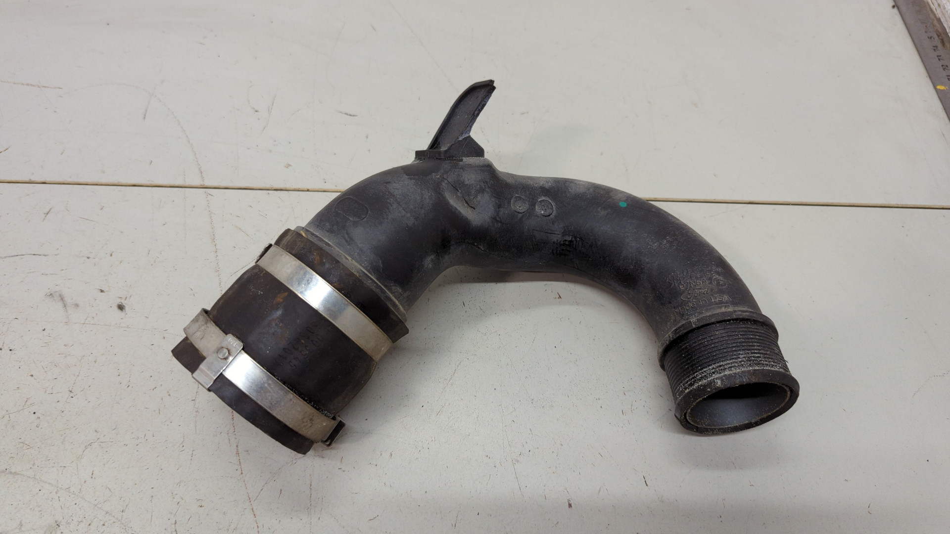 Патрубок интеркулера