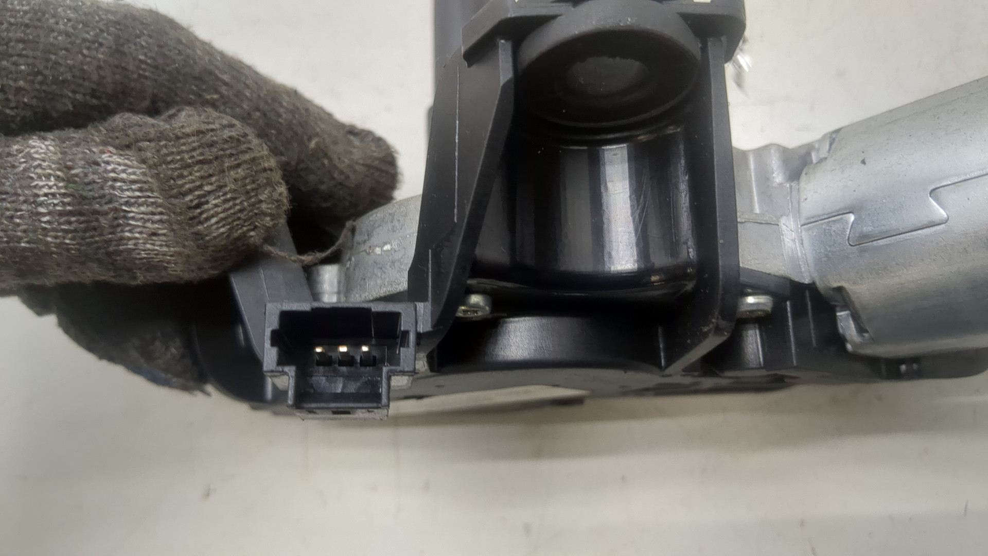 Моторчик стеклоочистителя задний