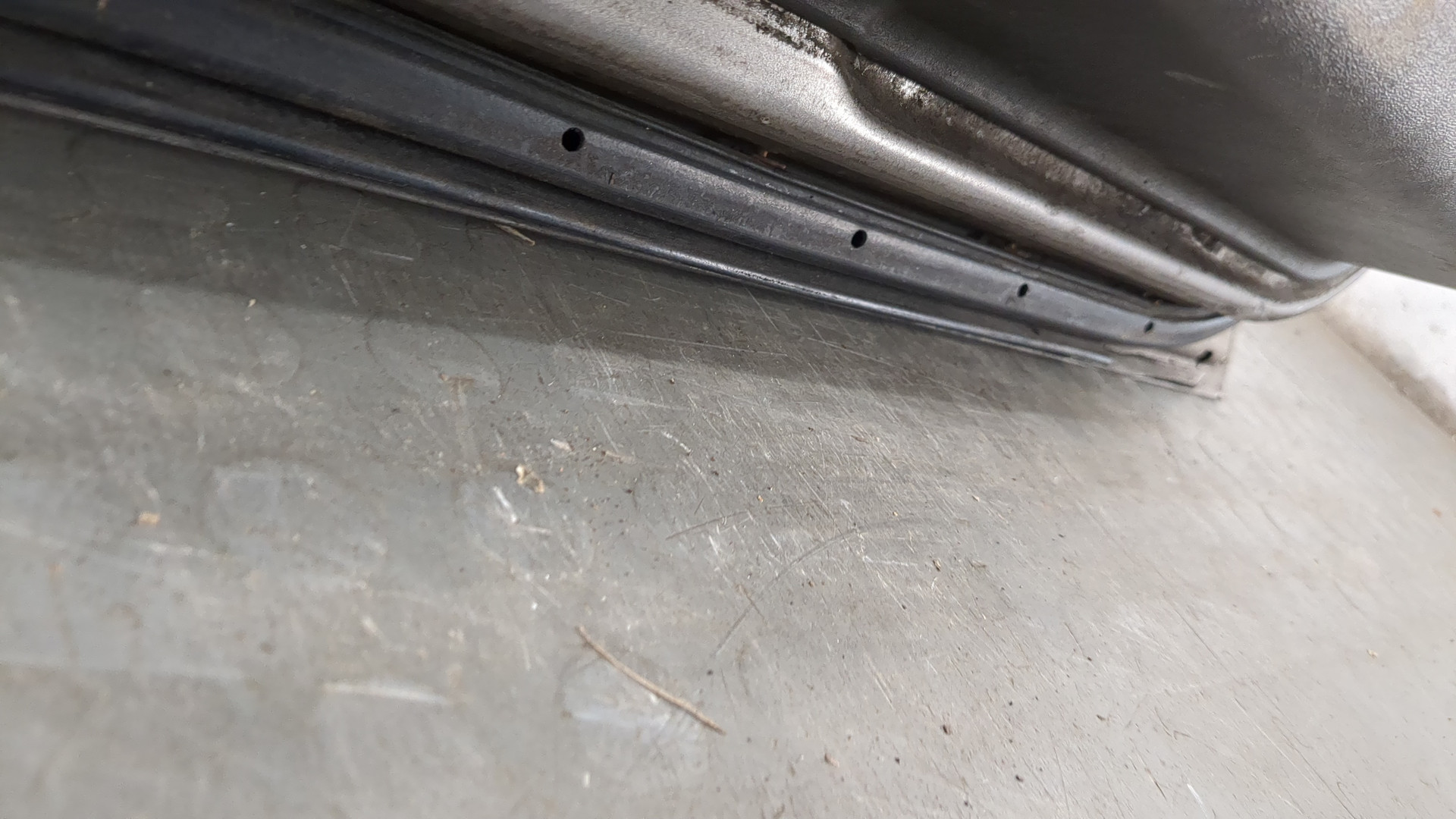 Дверь передняя левая