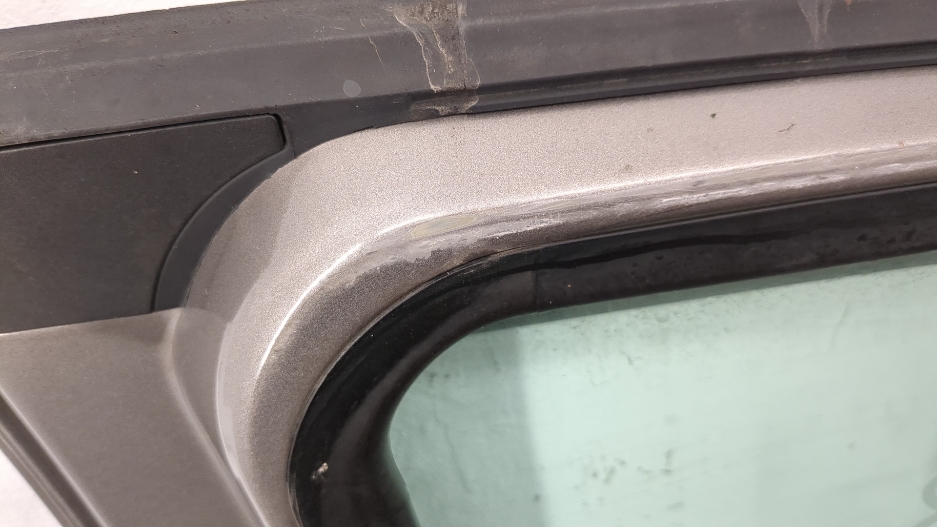 Дверь передняя левая