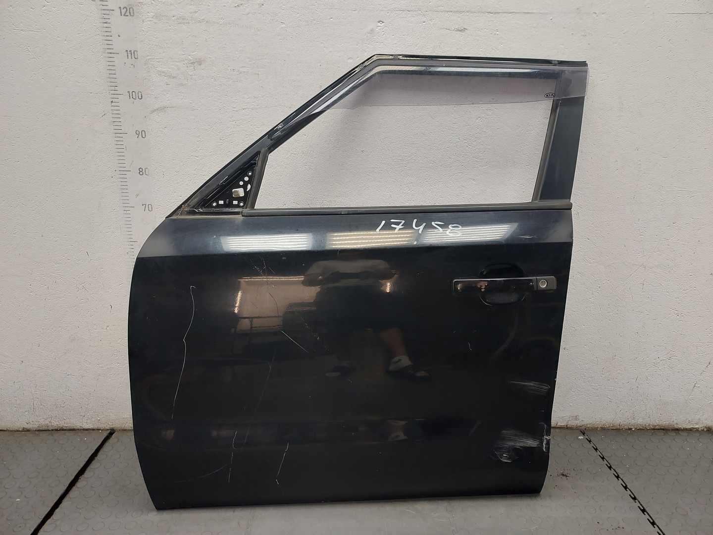 Дверь передняя левая