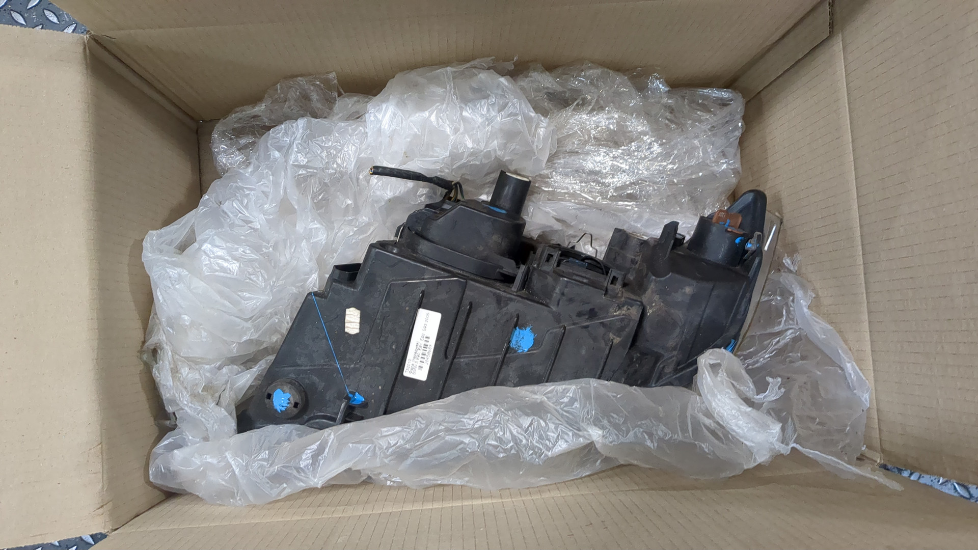 Фара правая