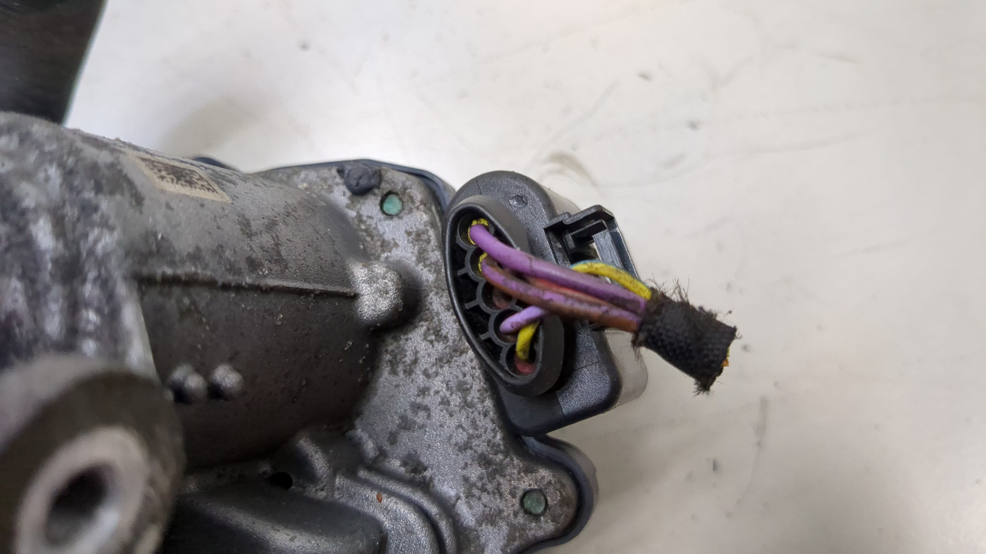 Заслонка дроссельная электрическая