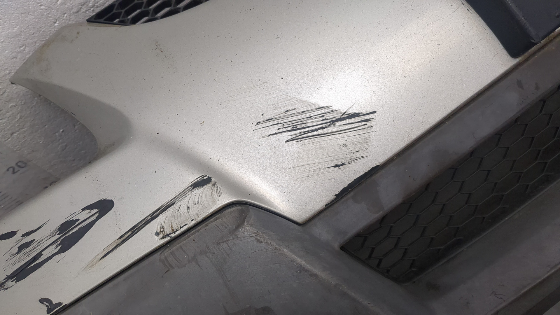 Бампер передний