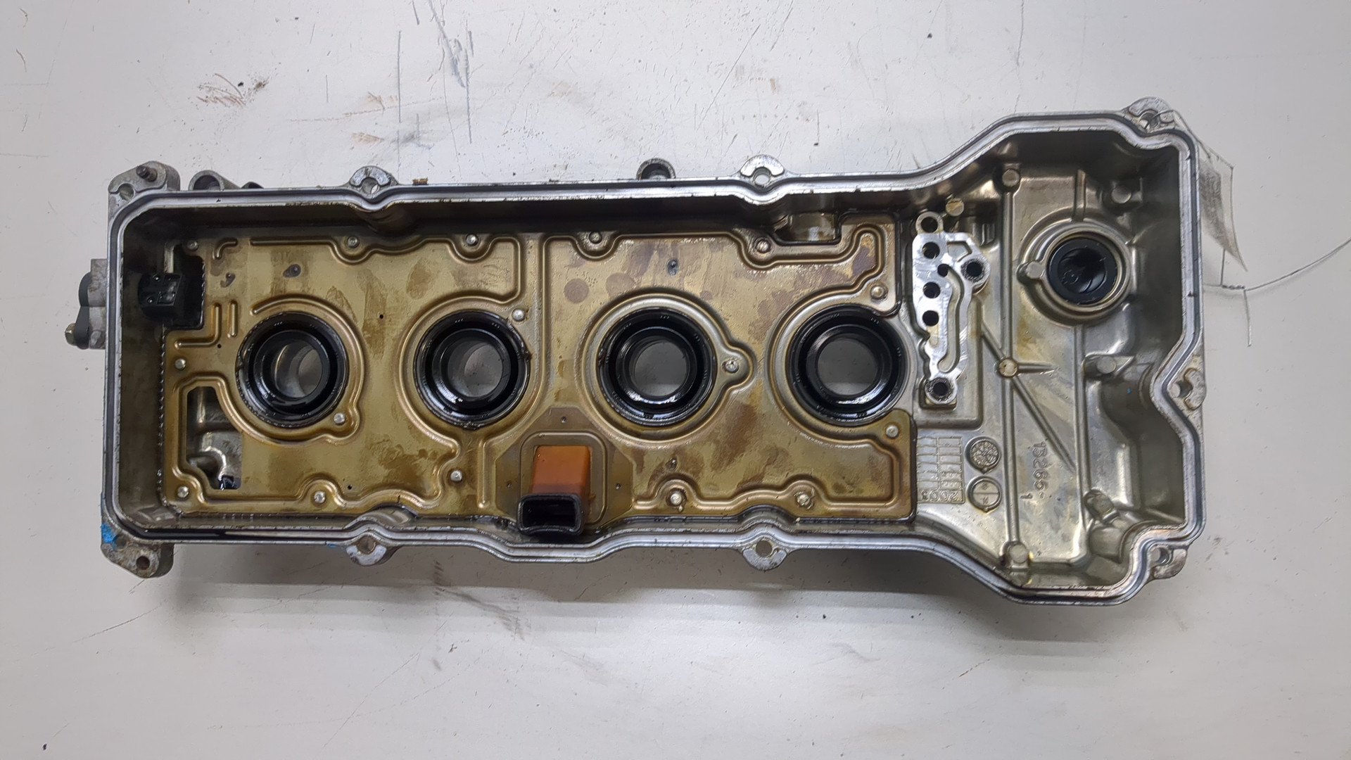 Крышка клапанная ГБЦ