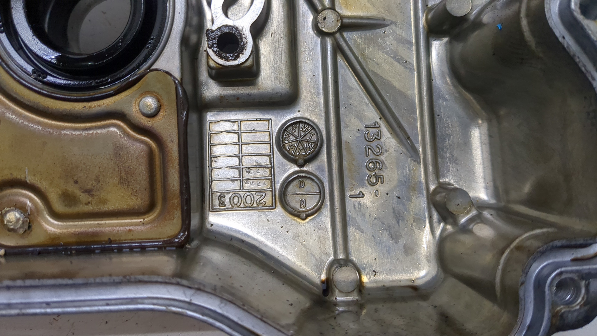 Крышка клапанная ГБЦ