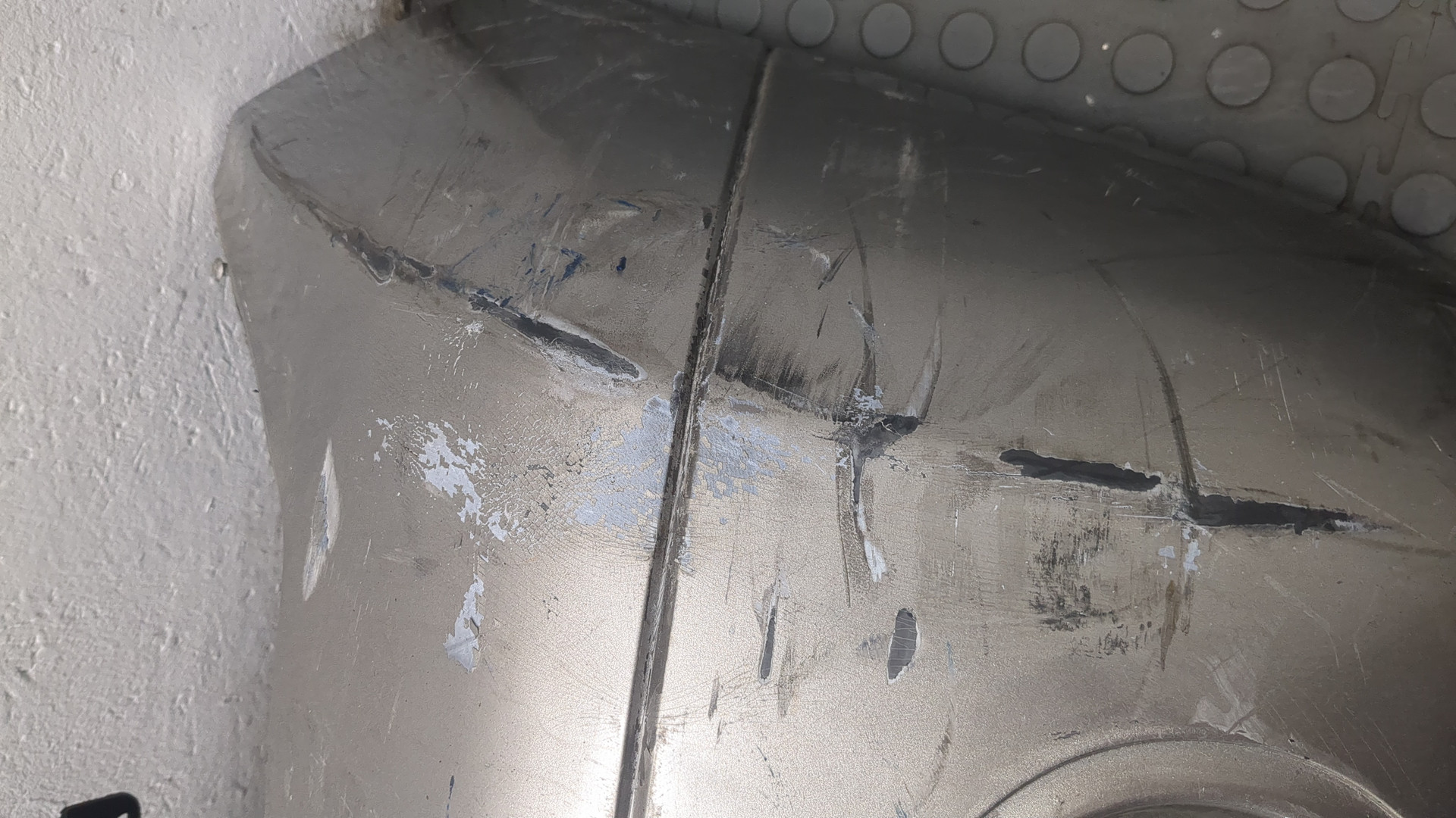 Бампер передний