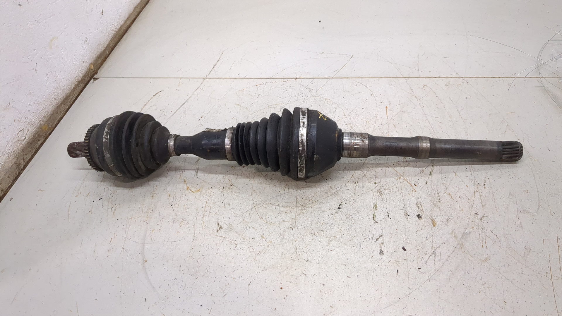 Полуось передняя правая