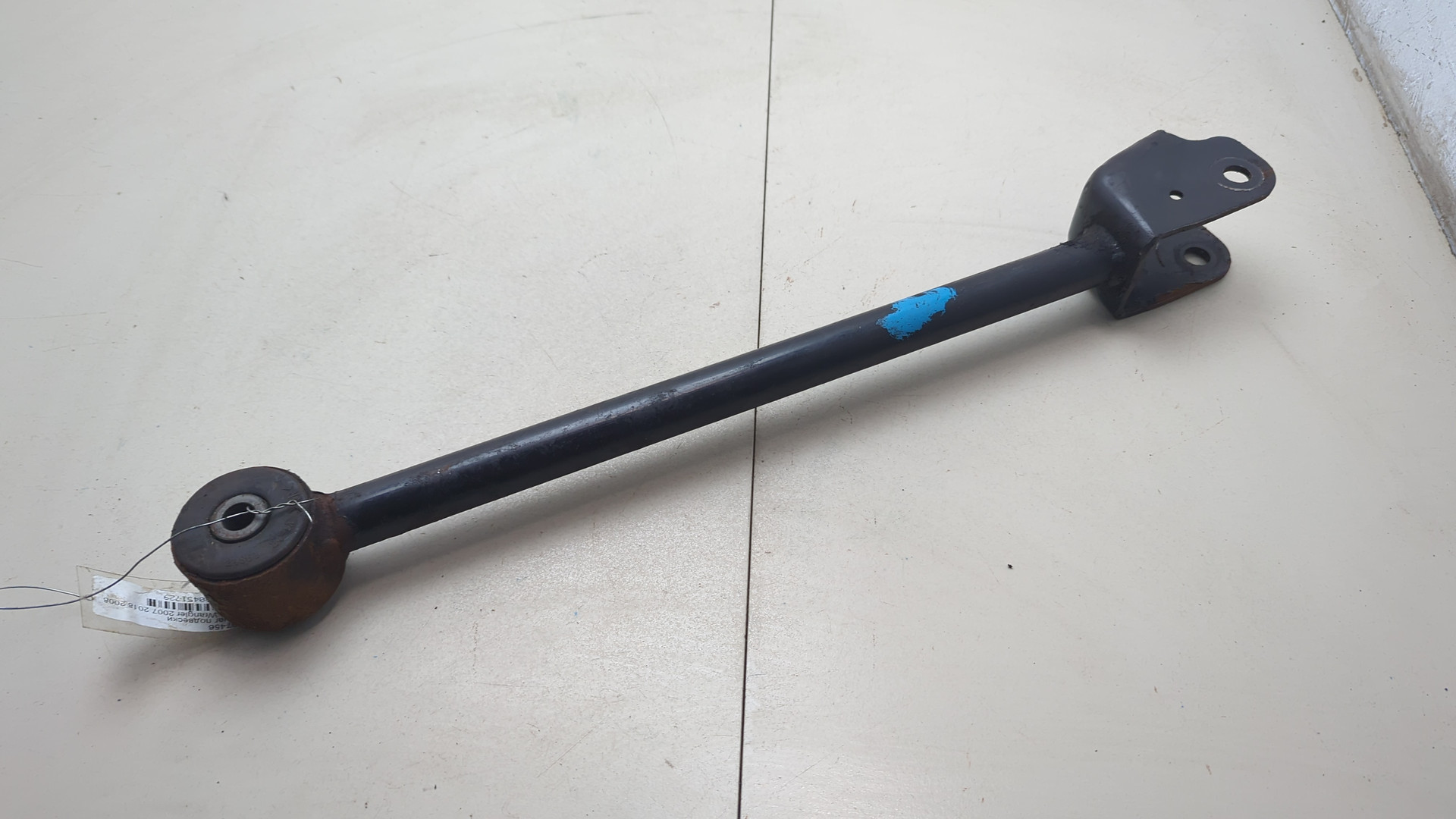 Рычаг передний