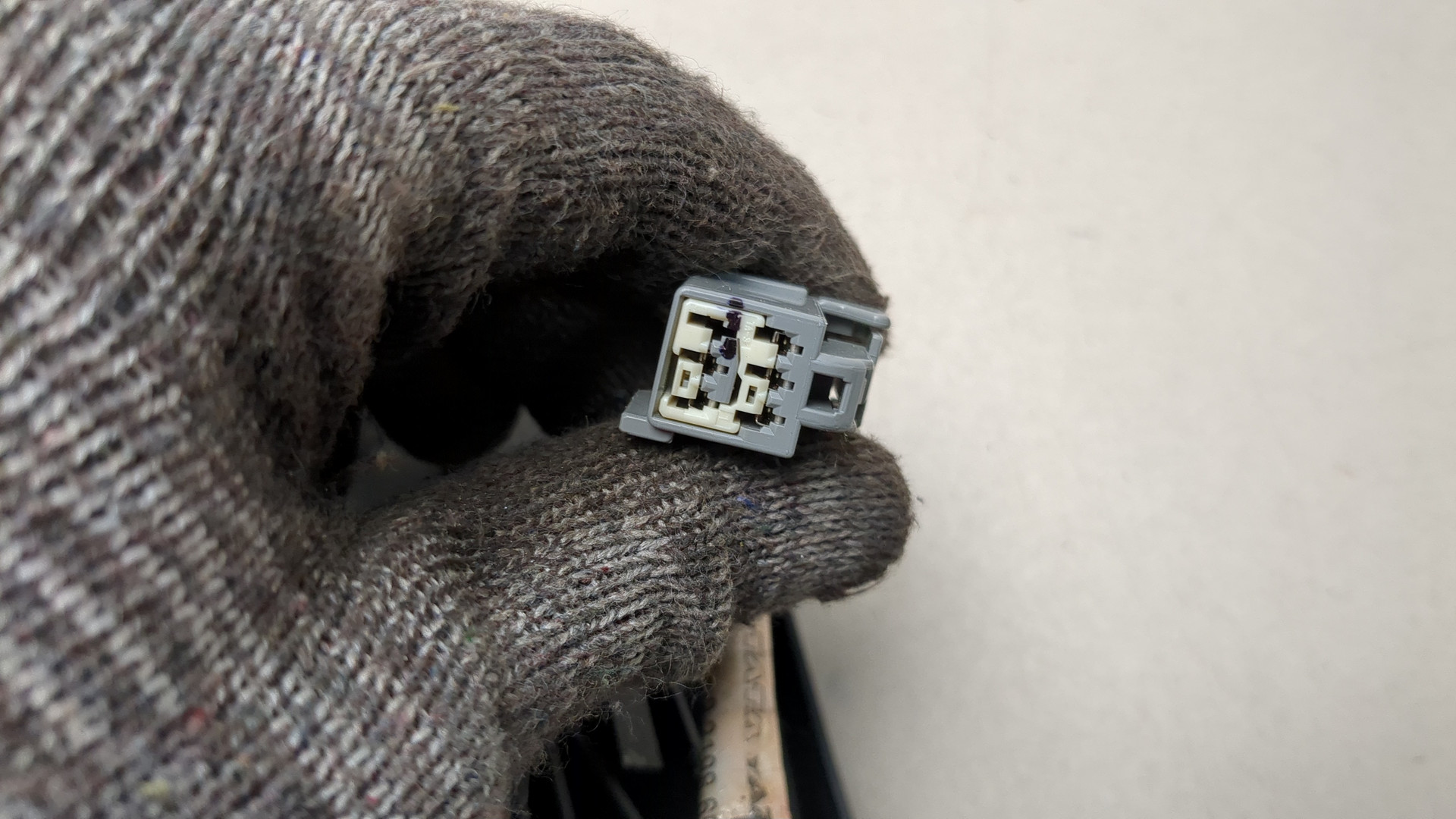 Зеркало левое электрическое