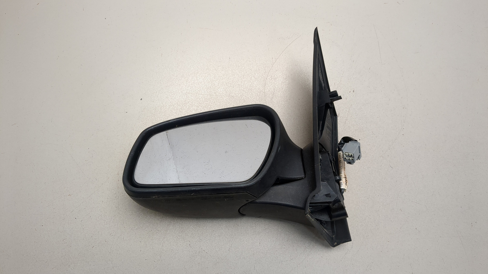 Зеркало левое электрическое