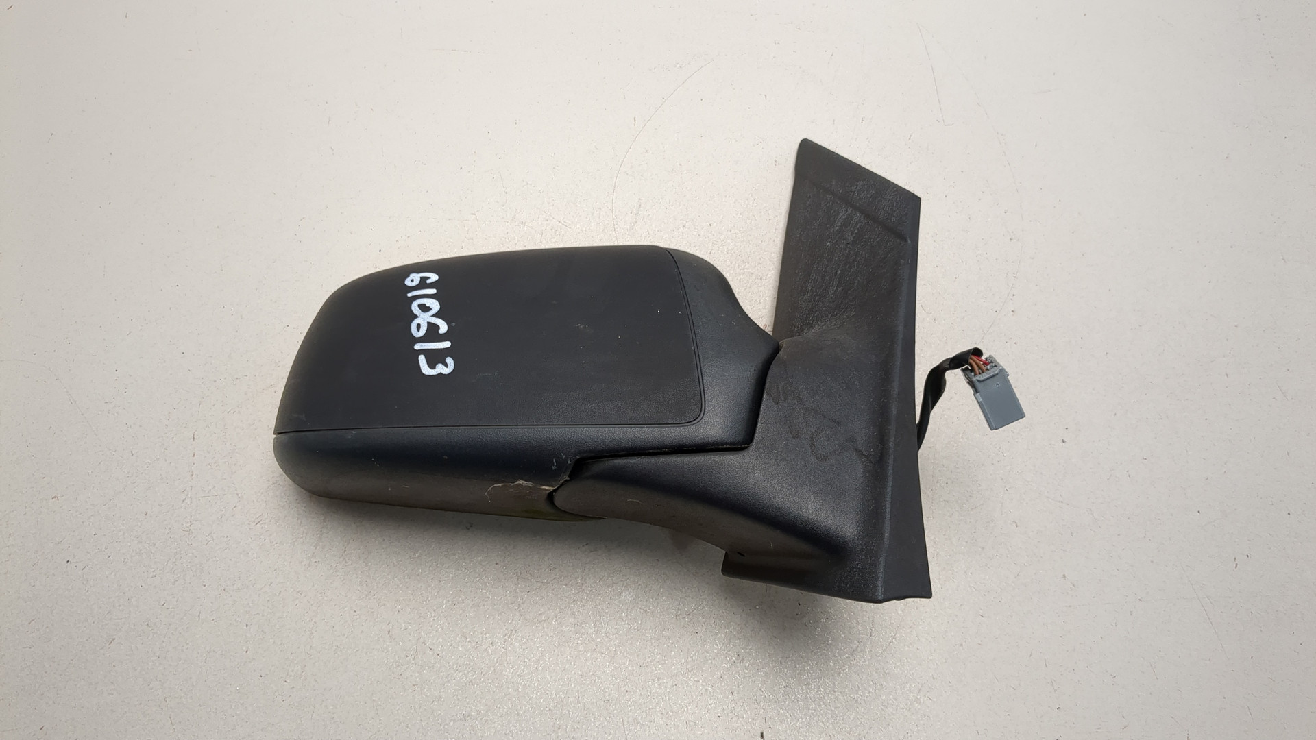 Зеркало правое электрическое