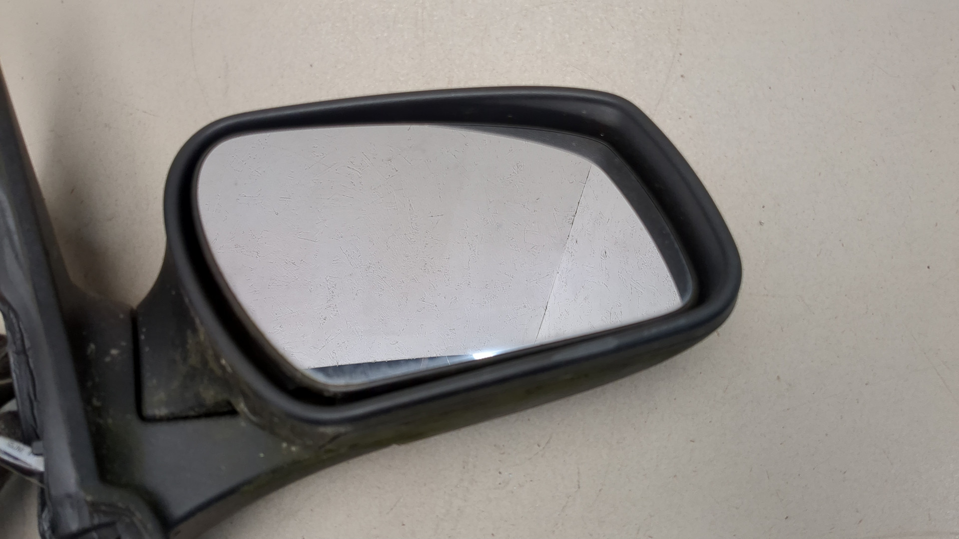 Зеркало правое электрическое