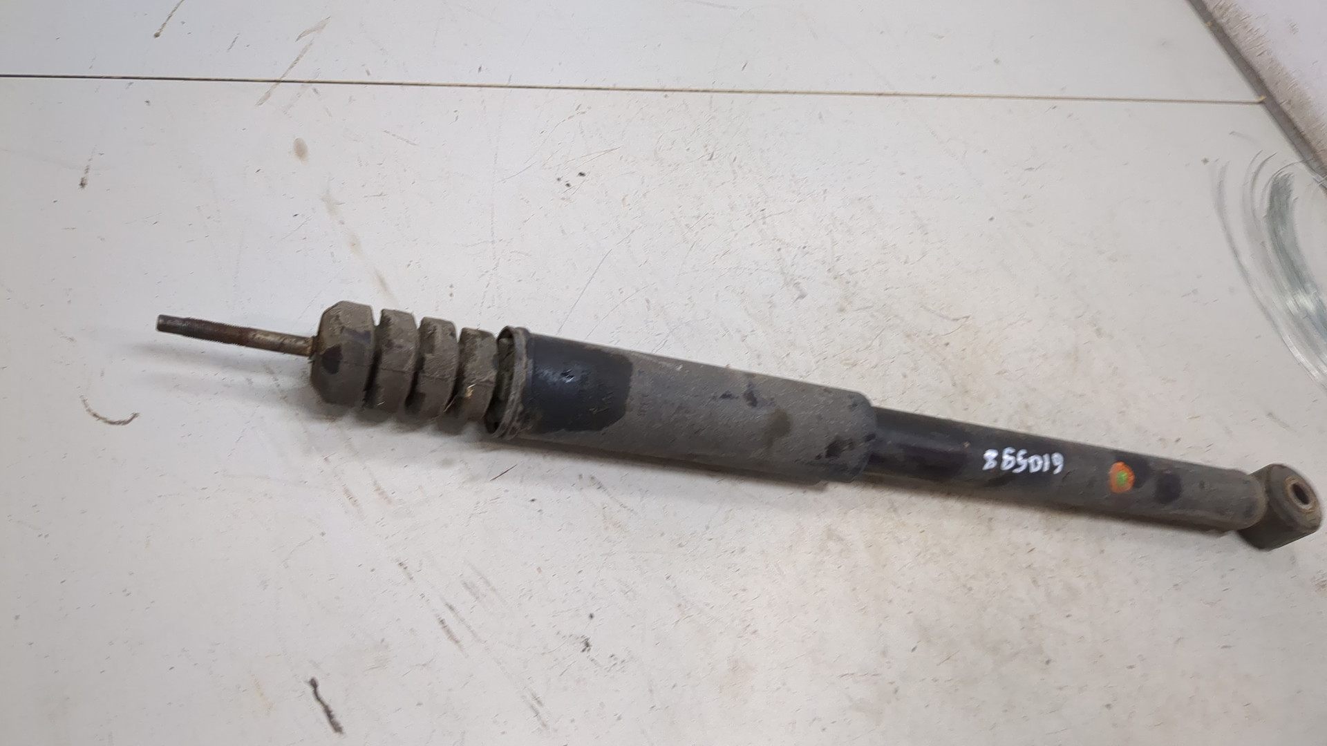 Амортизатор задний (стойка)