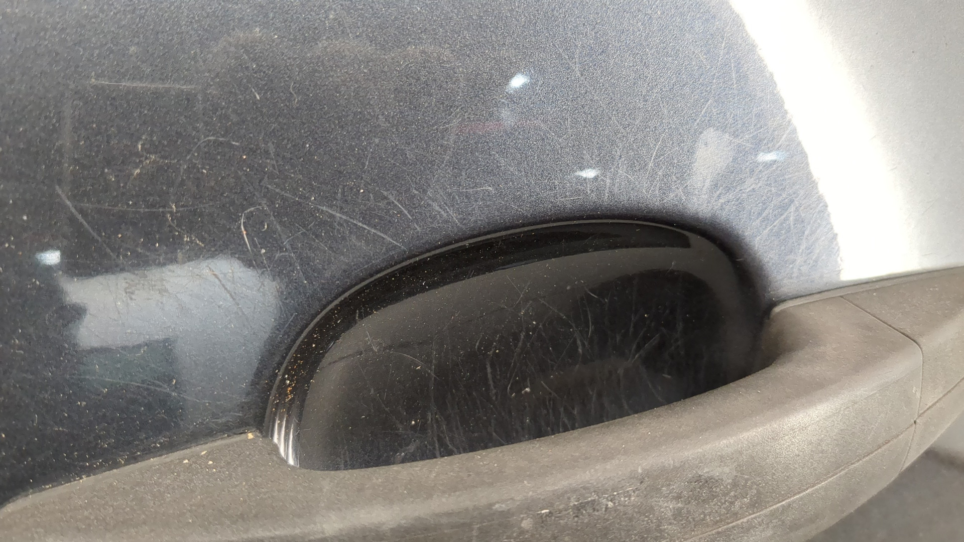 Дверь задняя левая