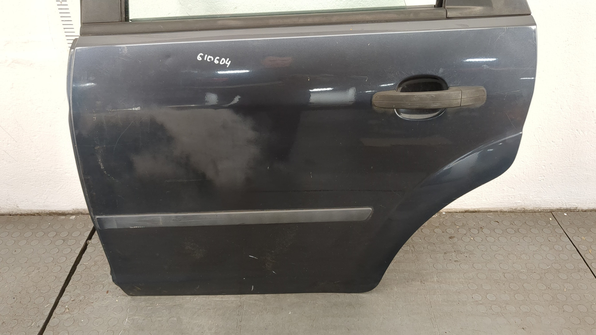 Дверь задняя левая