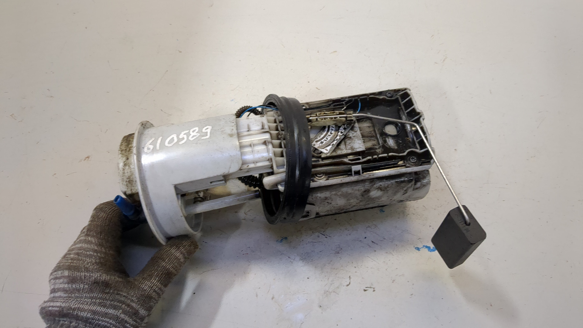 Насос топливный электрический