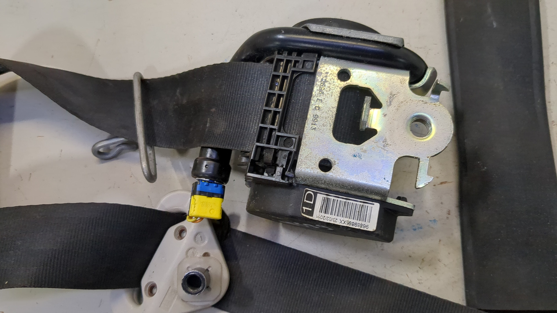 Ремень безопасности