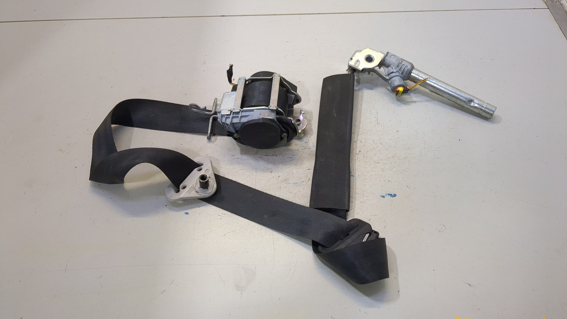 Ремень безопасности