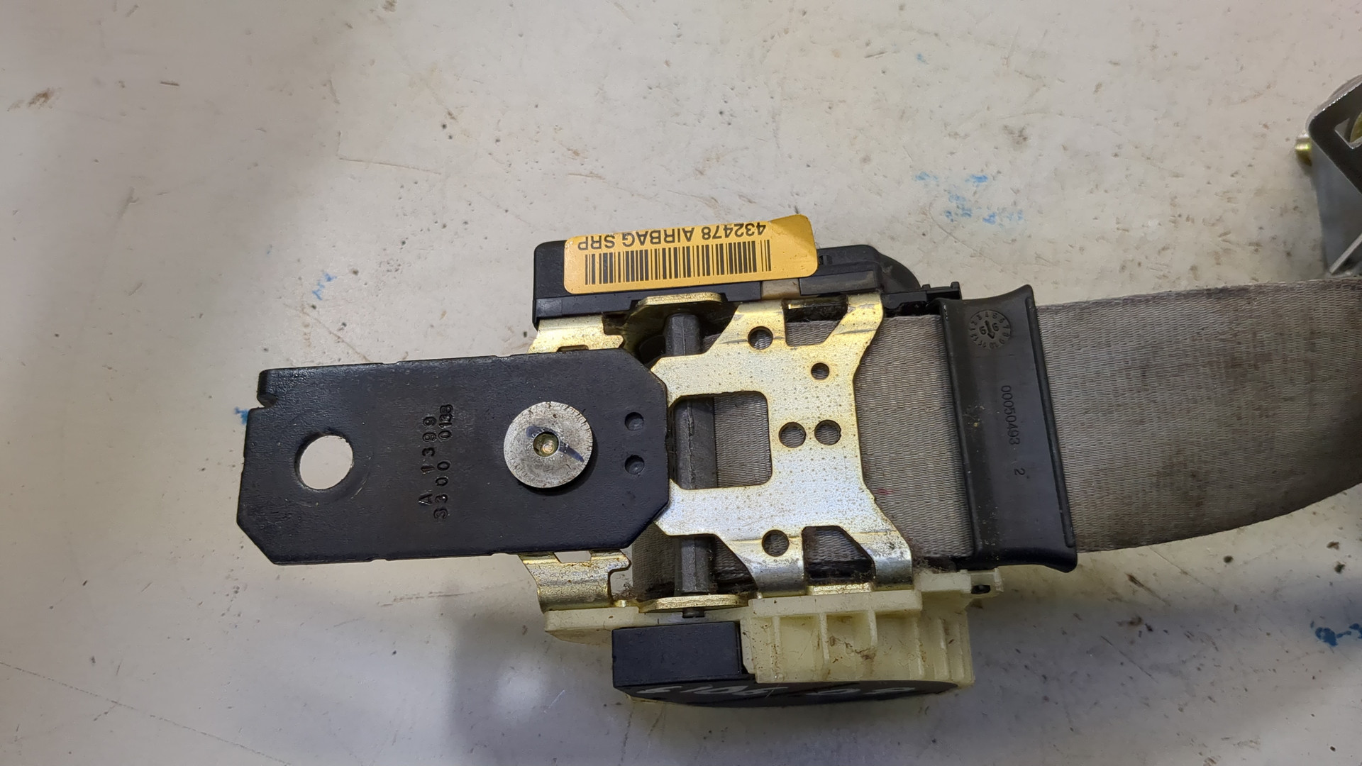 Ремень безопасности