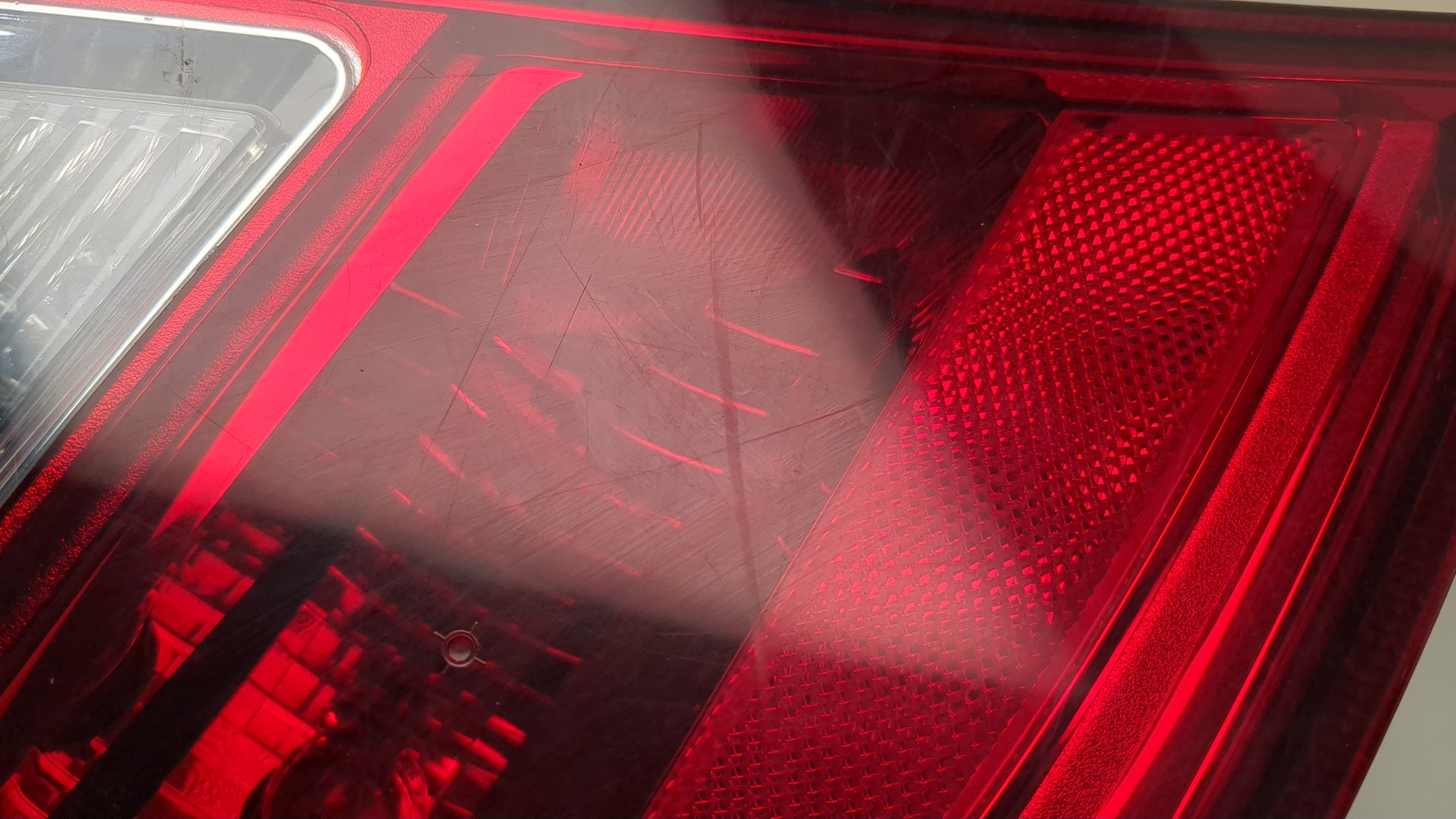 Фонарь задний левый