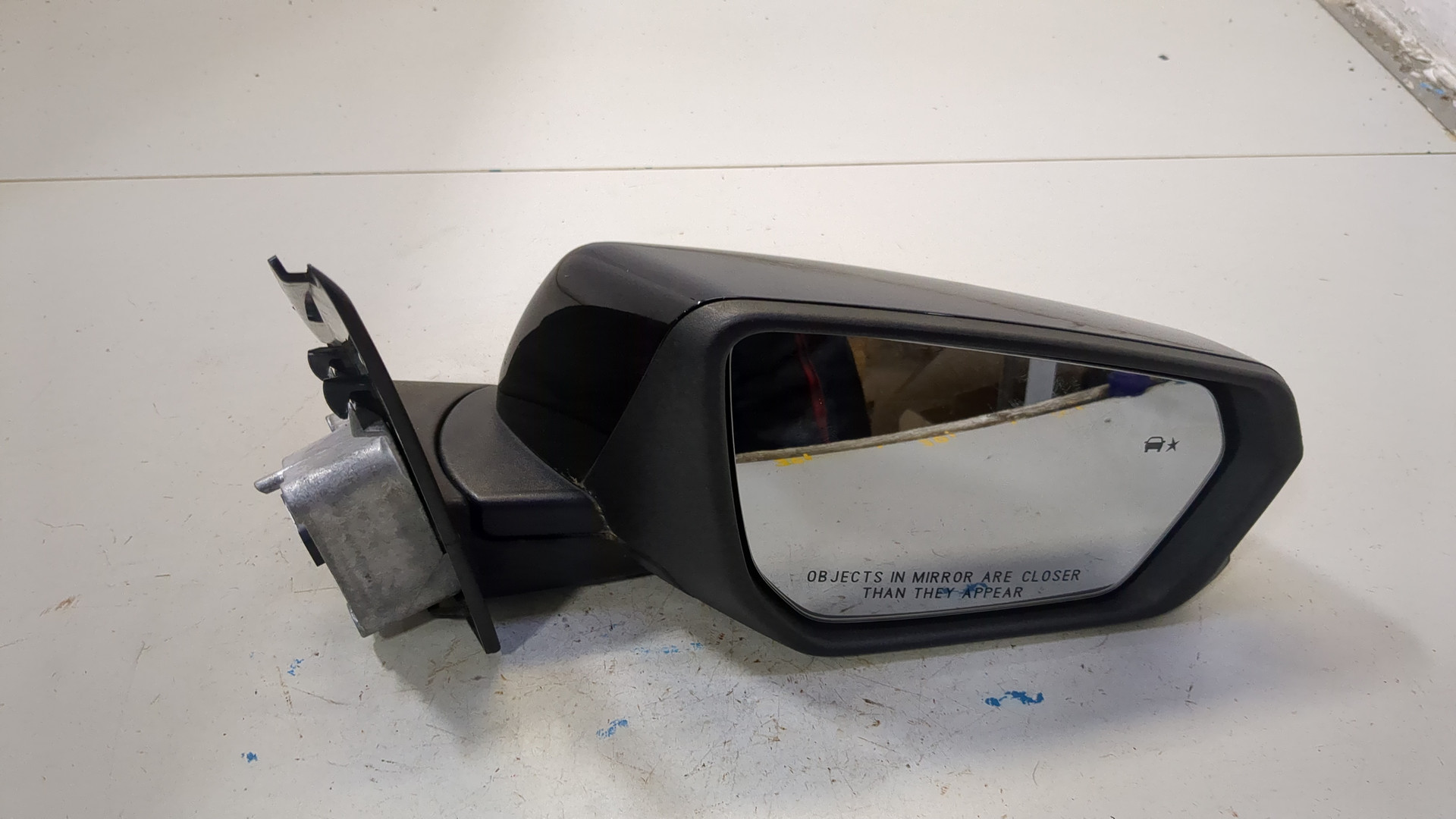 Зеркало правое электрическое