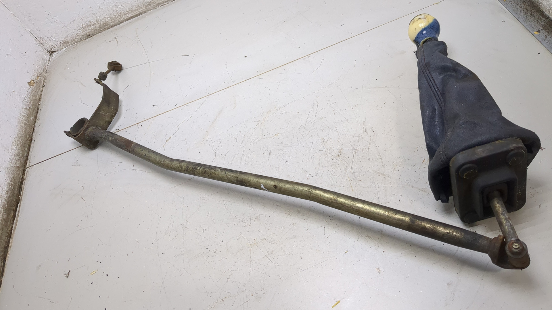 Кулиса МКПП / АКПП