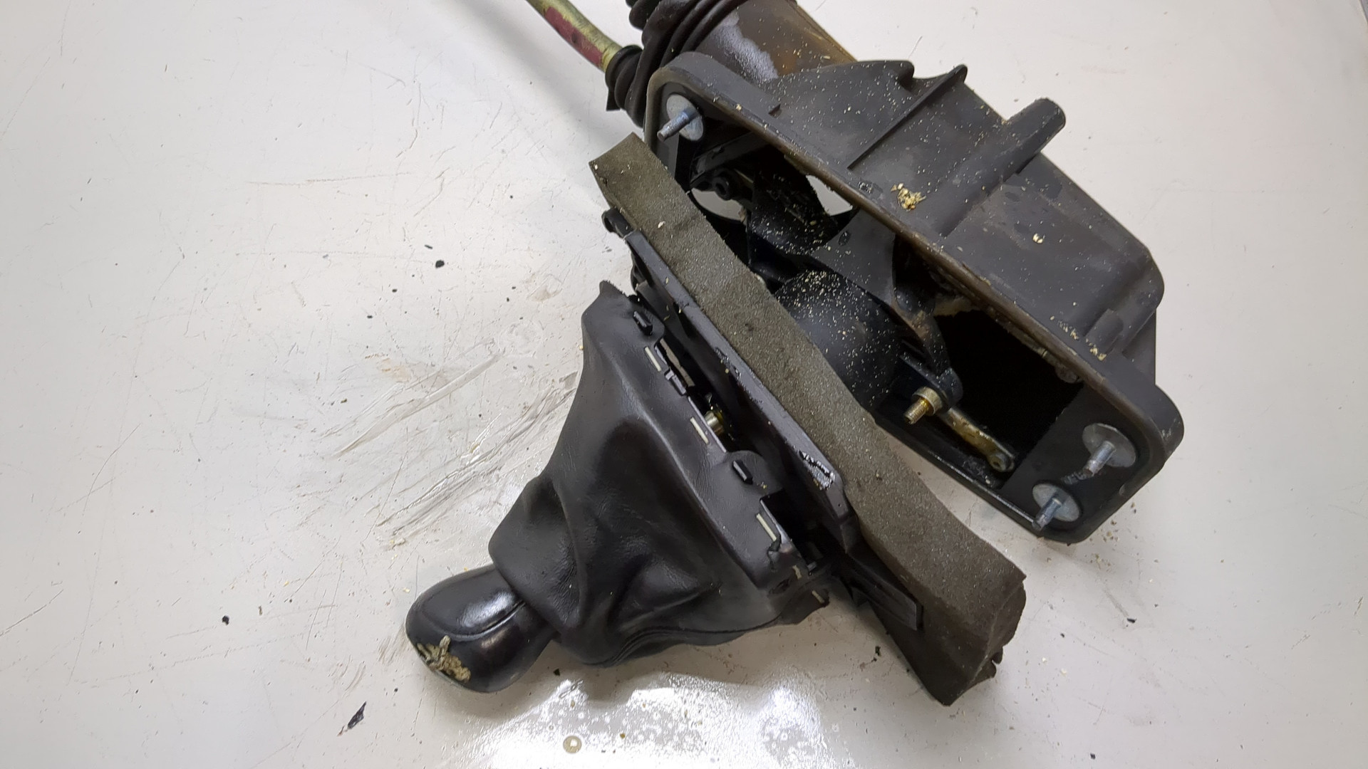 Кулиса МКПП / АКПП