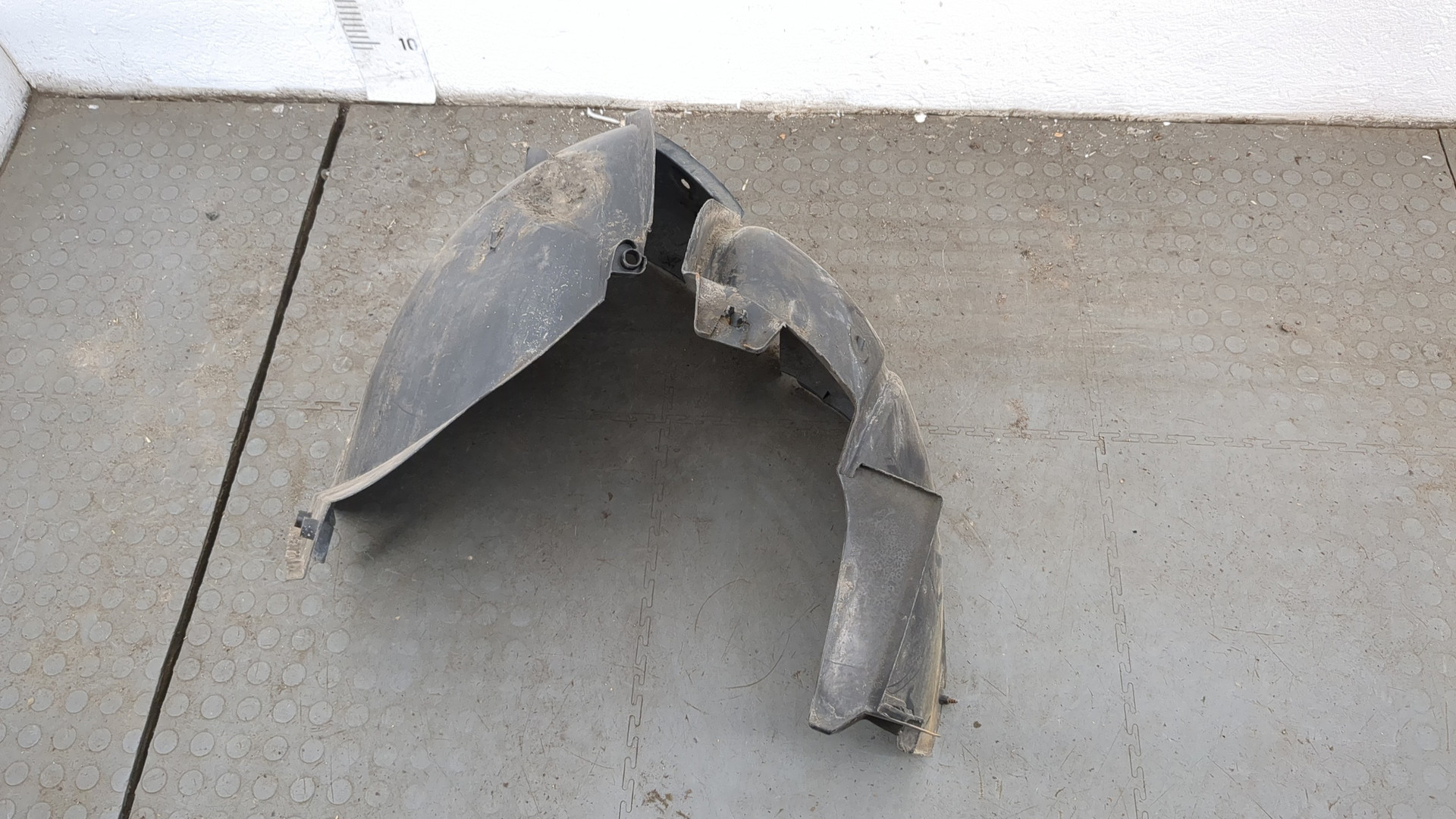 Локер передний левый