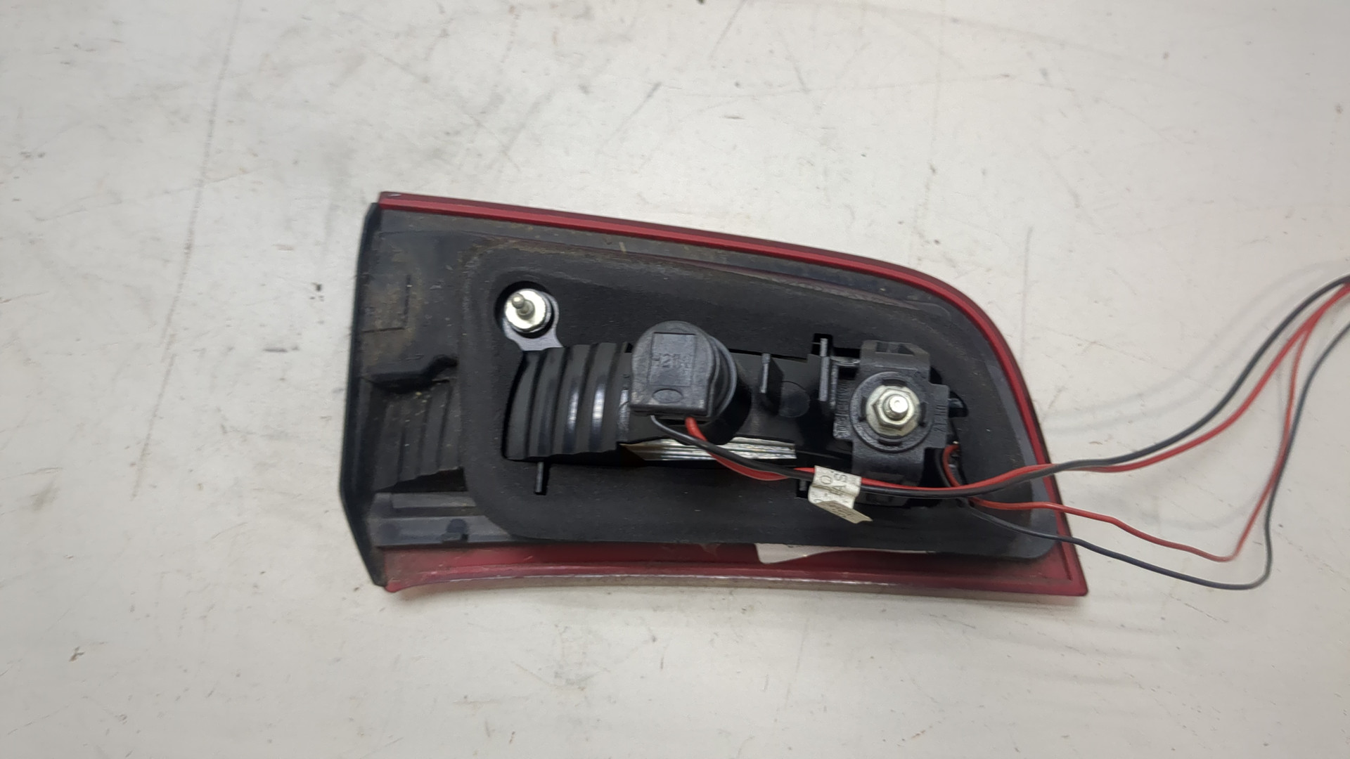 Фонарь задний внутренний правый