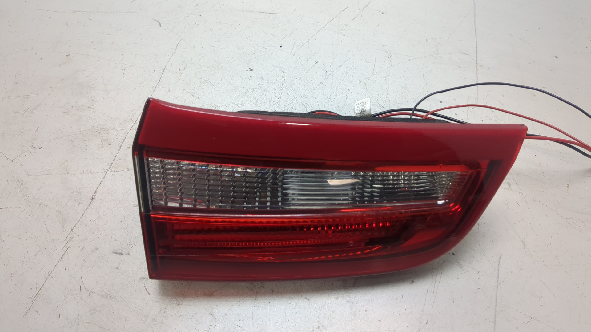 Фонарь задний внутренний правый