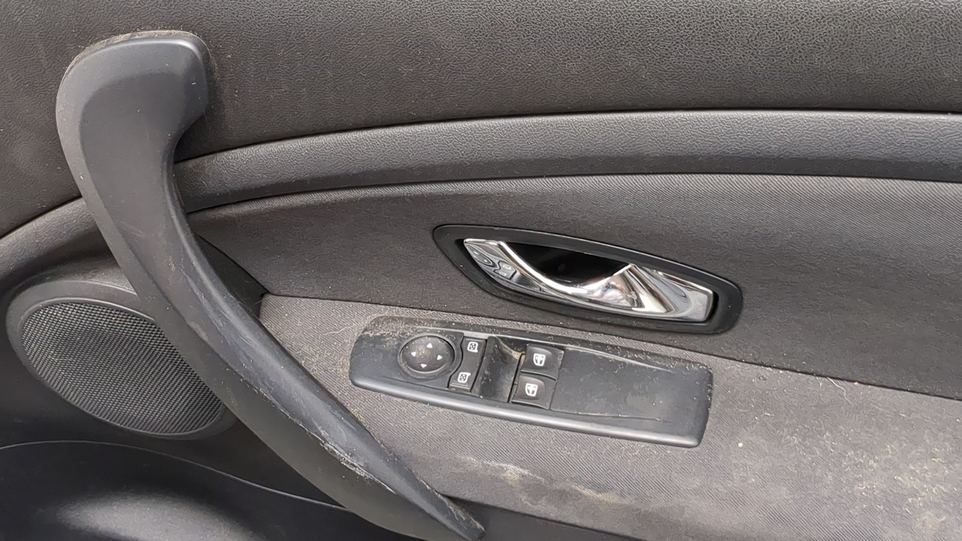 Дверь передняя правая