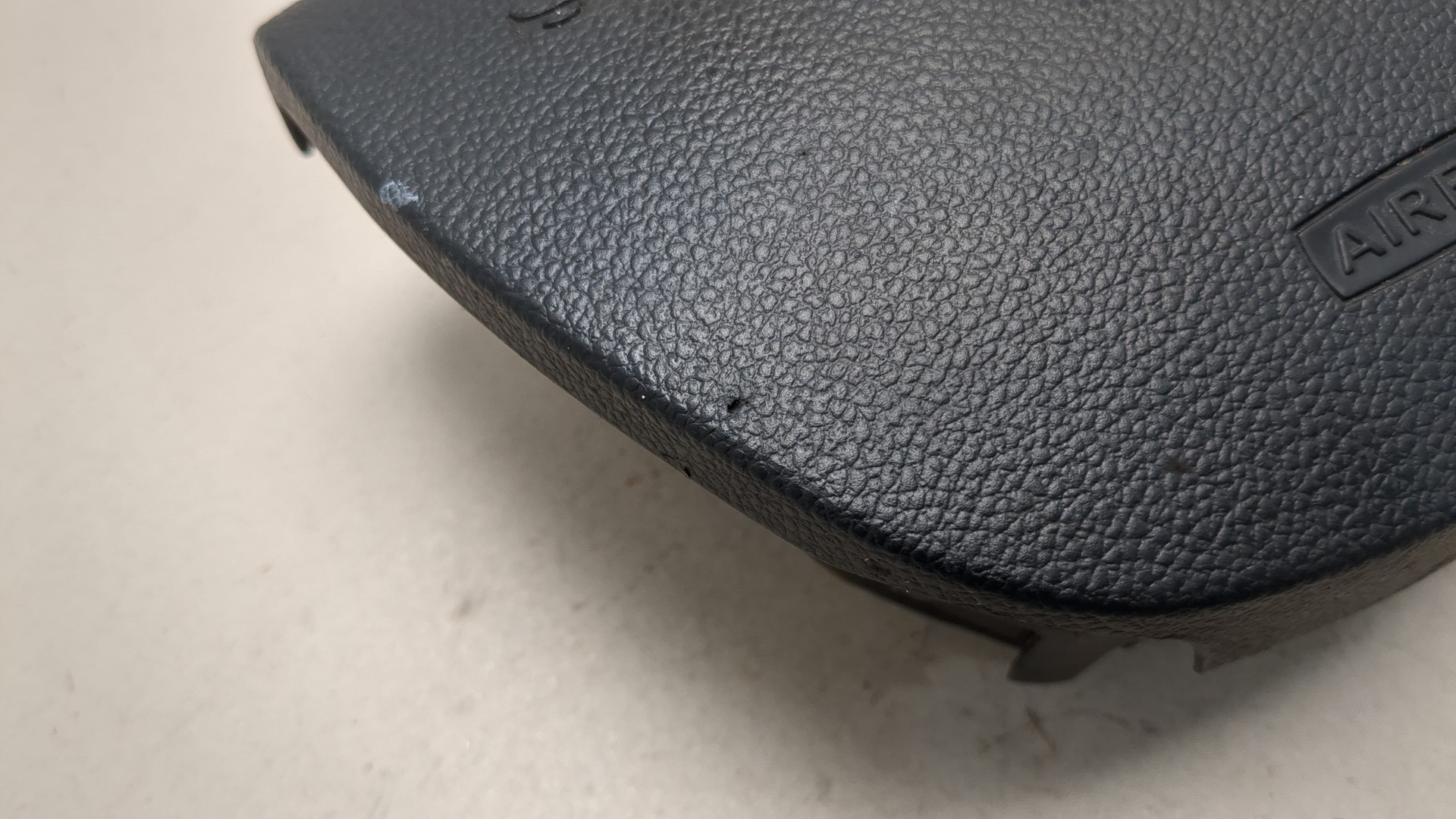 Подушка безопасности в рулевое колесо