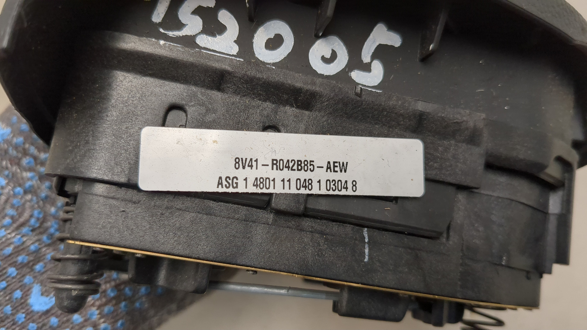 Подушка безопасности в рулевое колесо