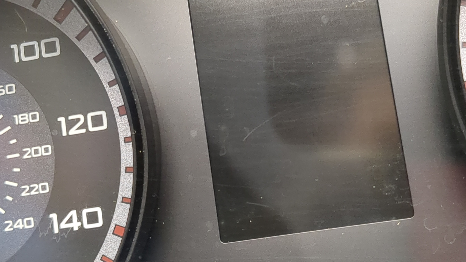 Панель приборов