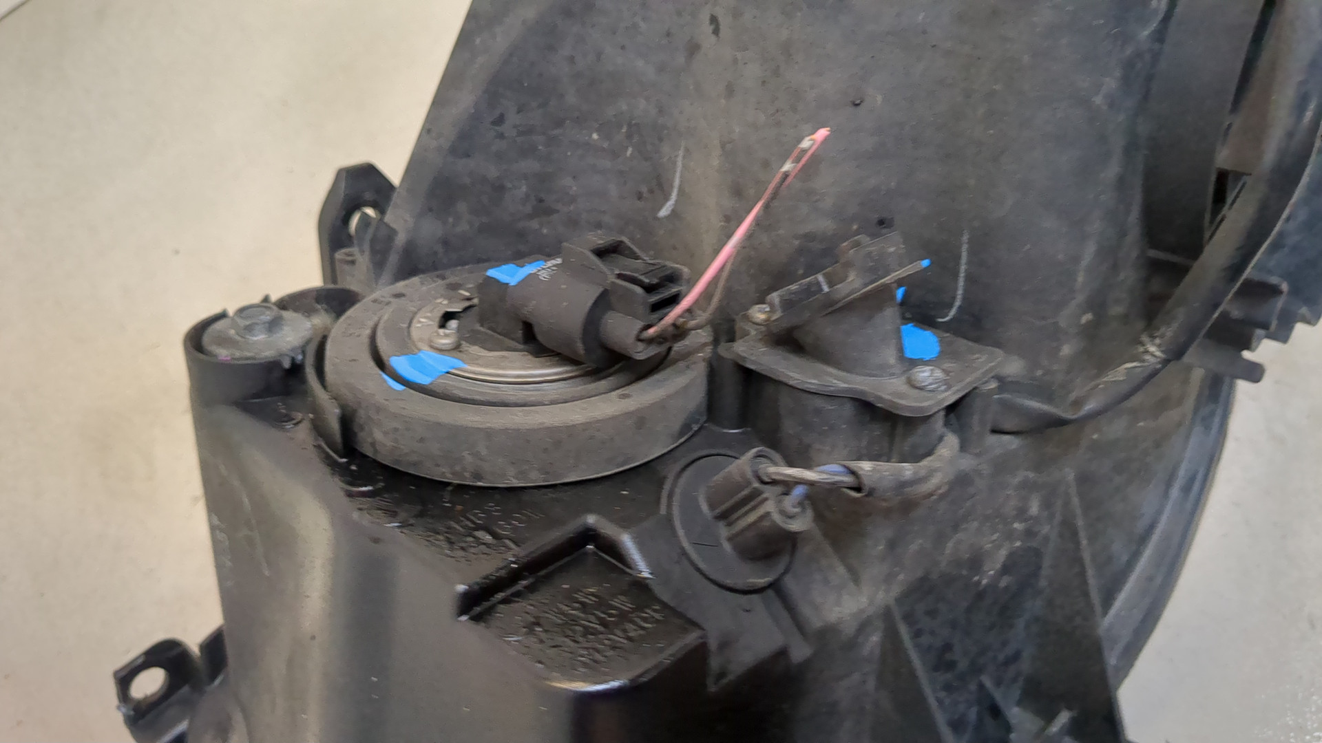 Фара правая