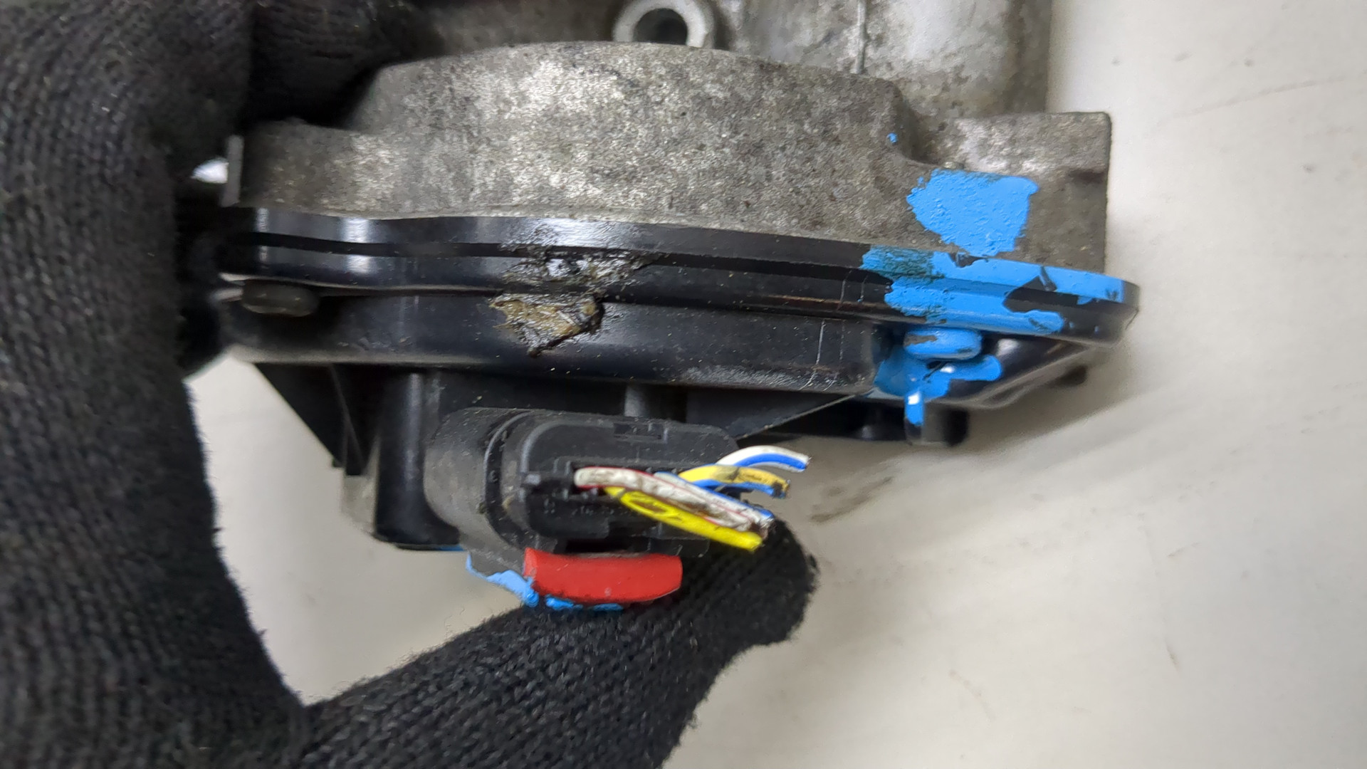 Заслонка дроссельная электрическая