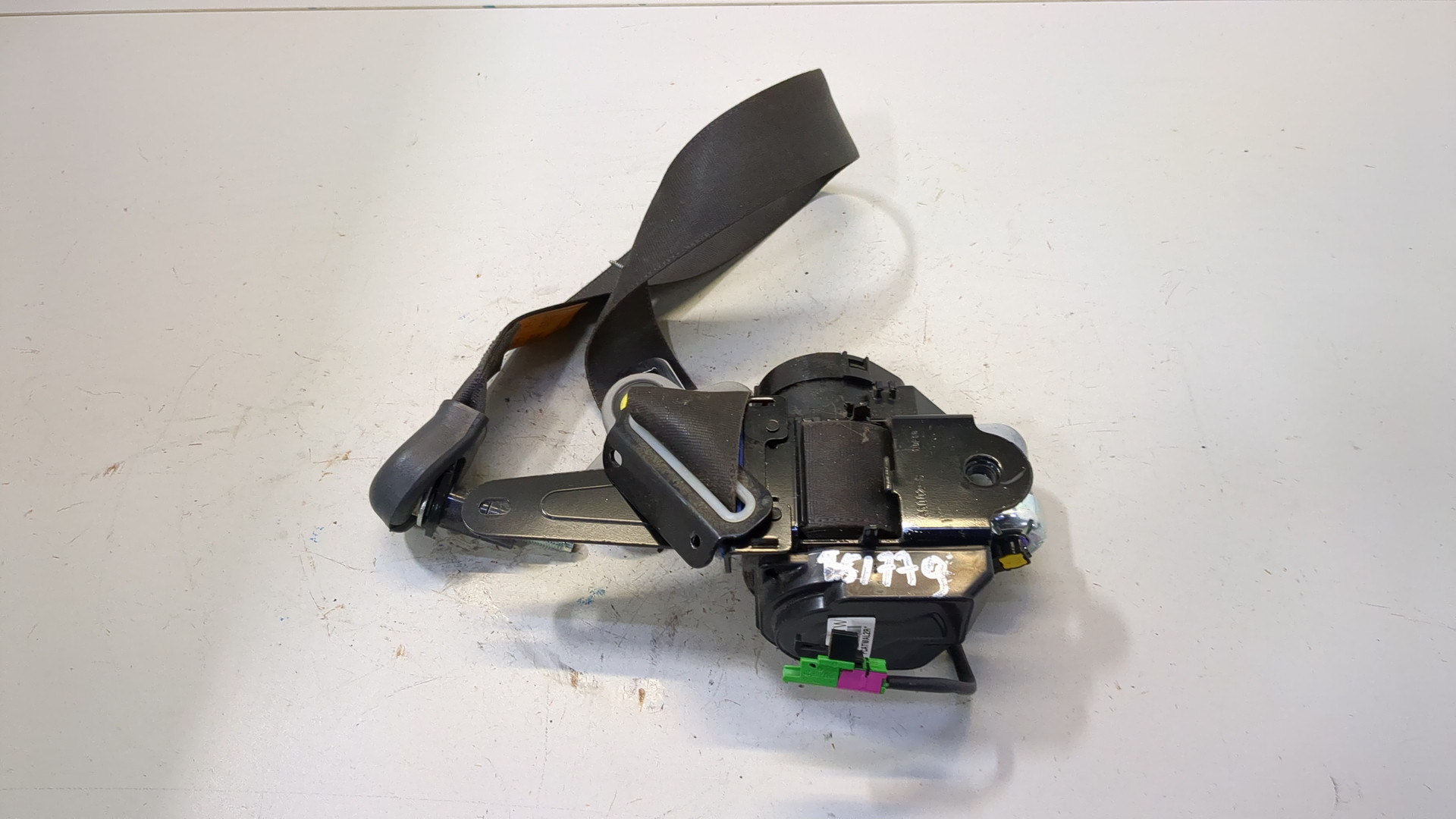 Ремень безопасности