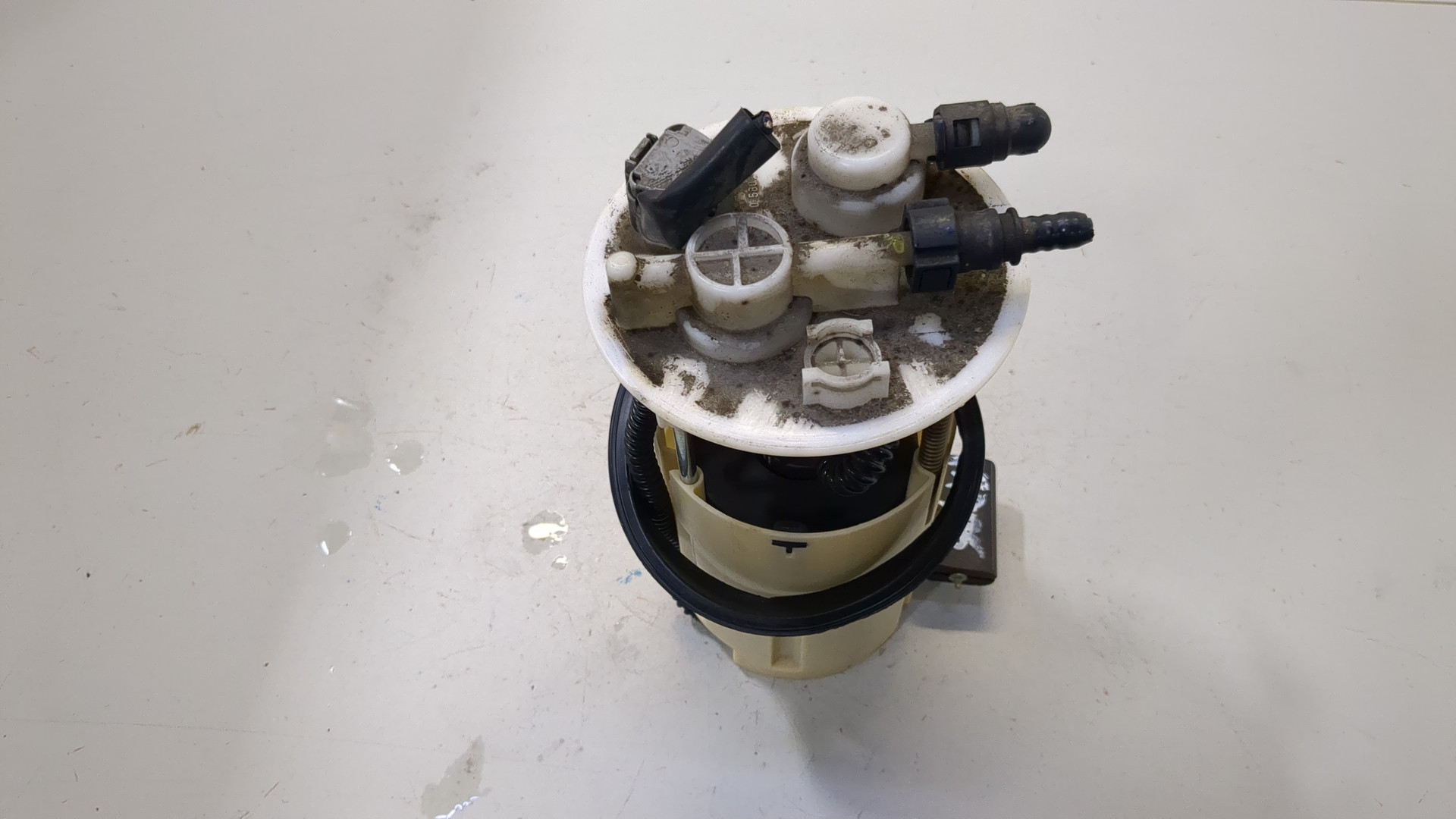 Насос топливный электрический