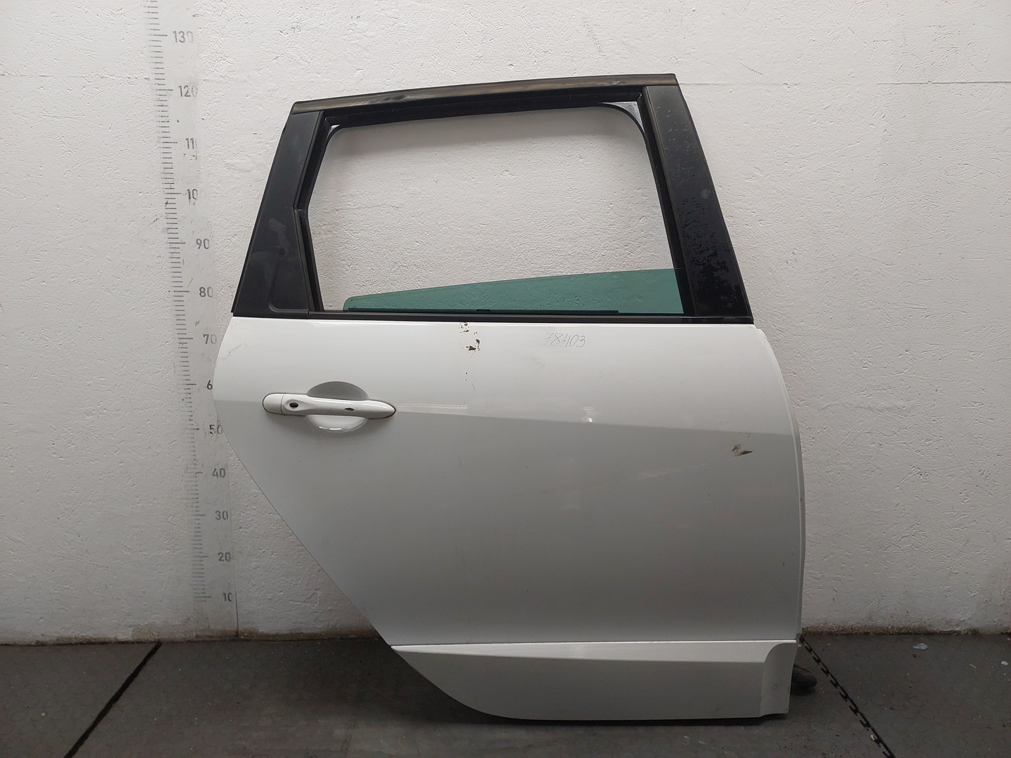 Дверь задняя правая