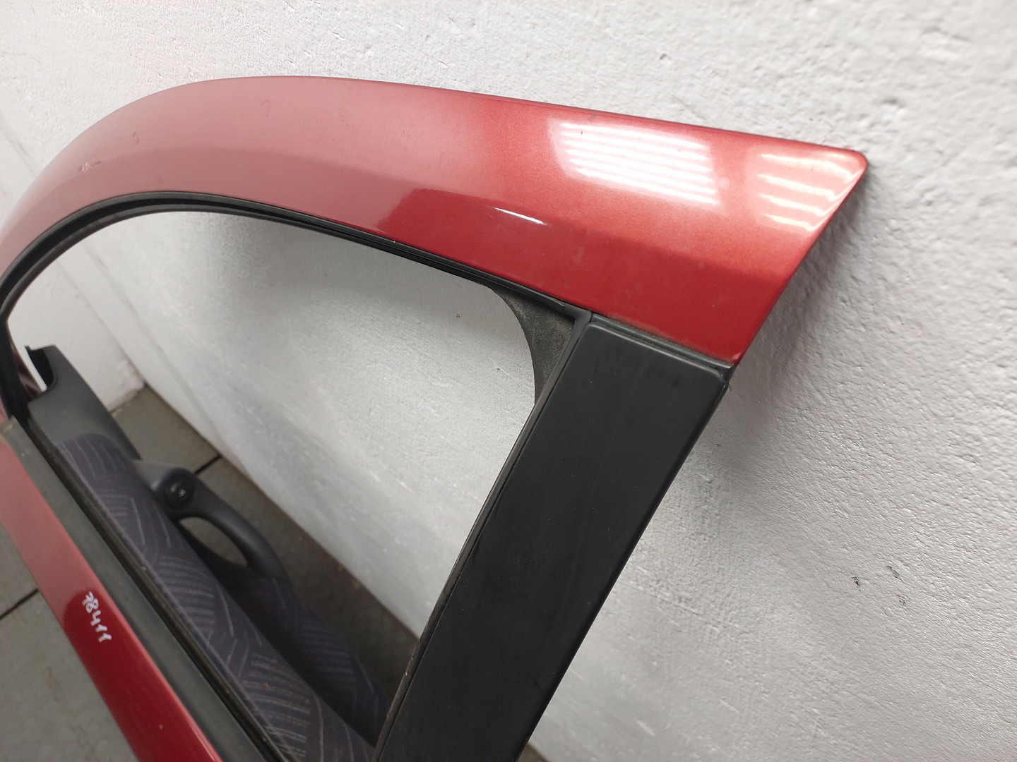 Дверь передняя левая